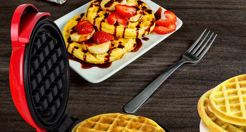 Maquina Mini Waffle Breakfast (Brinde: E-book com + de 35 receitas.)