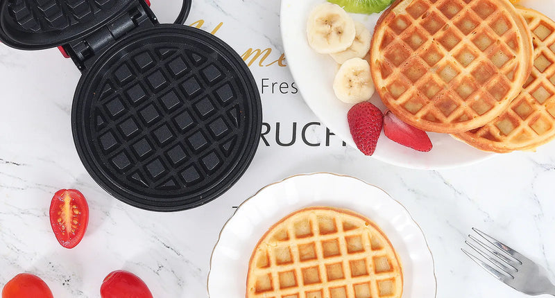 Maquina Mini Waffle Breakfast (Brinde: E-book com + de 35 receitas.)